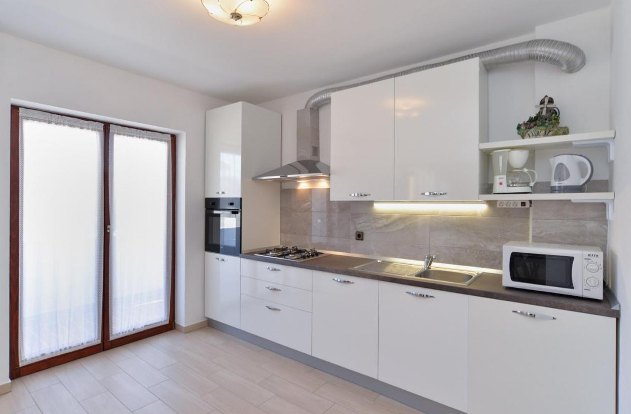 House Pula 2080 Villa Luaran gambar