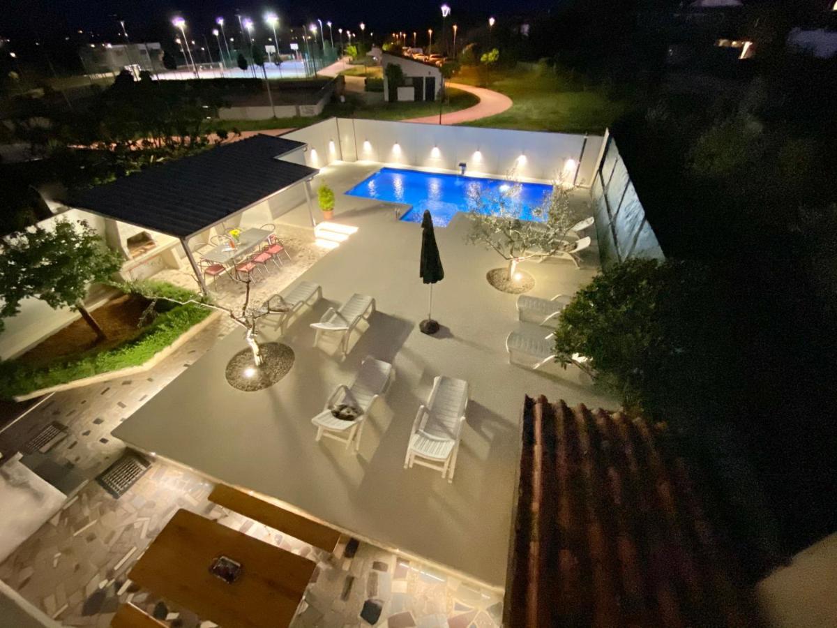 House Pula 2080 Villa Luaran gambar