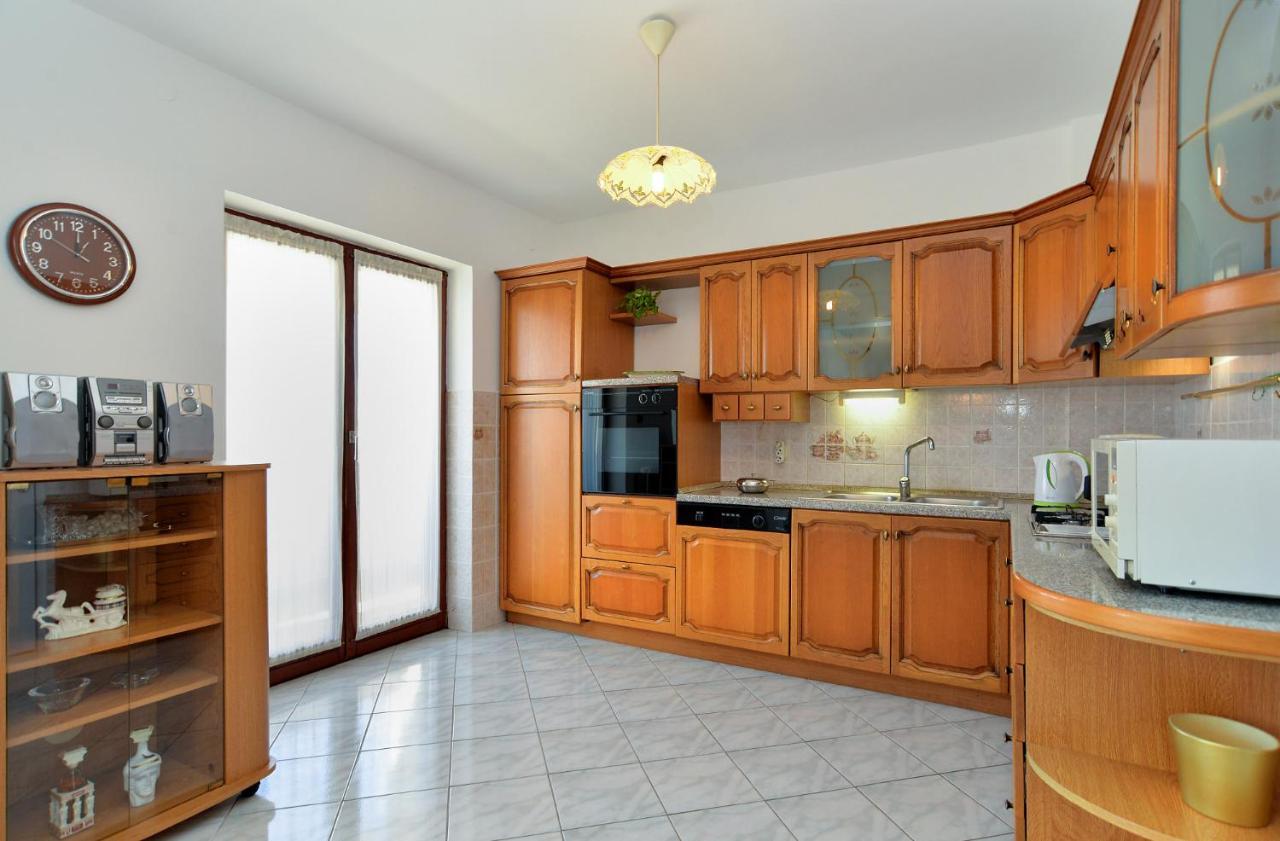 House Pula 2080 Villa Luaran gambar