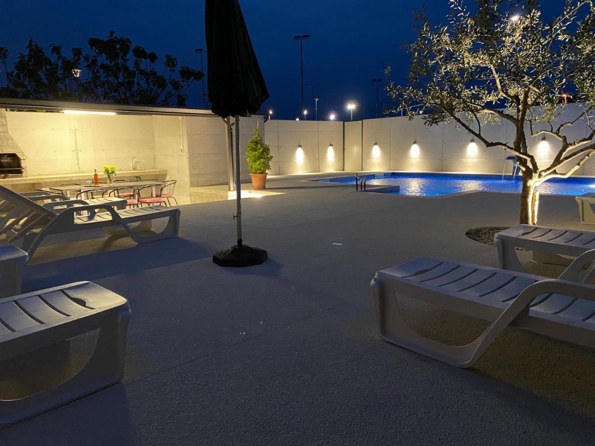 House Pula 2080 Villa Luaran gambar